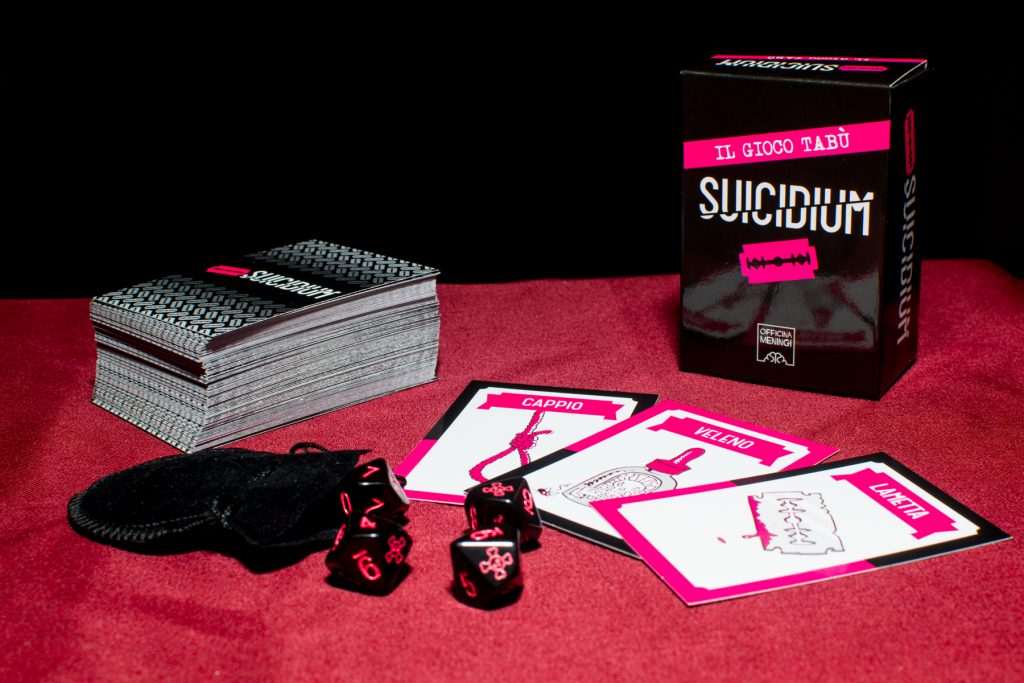 Carte di Suicidium, il gioco in scatola irriverente
