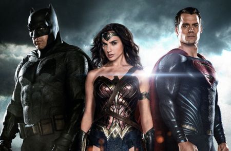 Melissa McCarthy batte Batman V Superman al Box Office USA