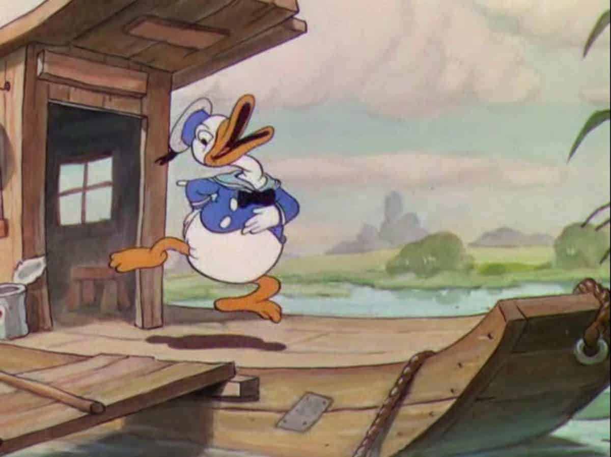 1934-paperino-compare-per-la-prima-volta-nel-cartone-la-gallinella-saggia