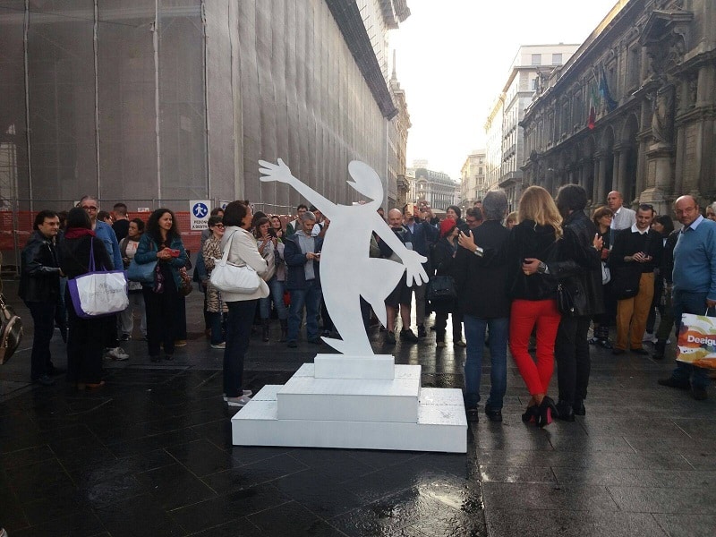 La statua de “La Linea” di Cavandoli al Museo Wow di Milano